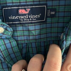 Vineyard Vines button down